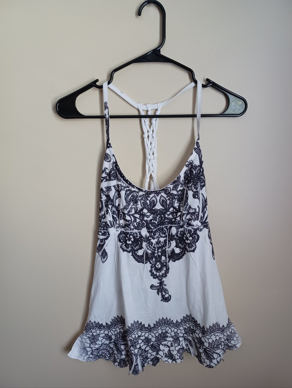 Women's Size Medium Decree White Black Design Tank Top Shirt Summer Clothes